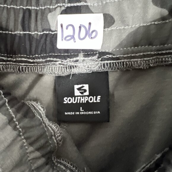 Southpole Men’s Tech Fleece Shorts Sportswear Size Lg Camo Black Grey - Picture 3 of 11